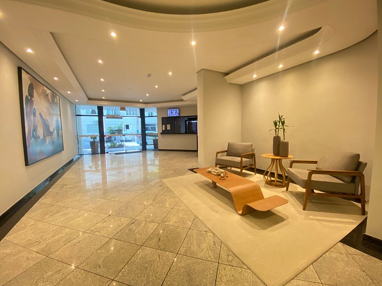 PRG21 - 4 Dorm, Lindo Espaço, Climatizado, Garagem