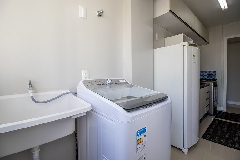 LUG143B - Próx a Roda Gigante, 2 Dorm, Climatizado