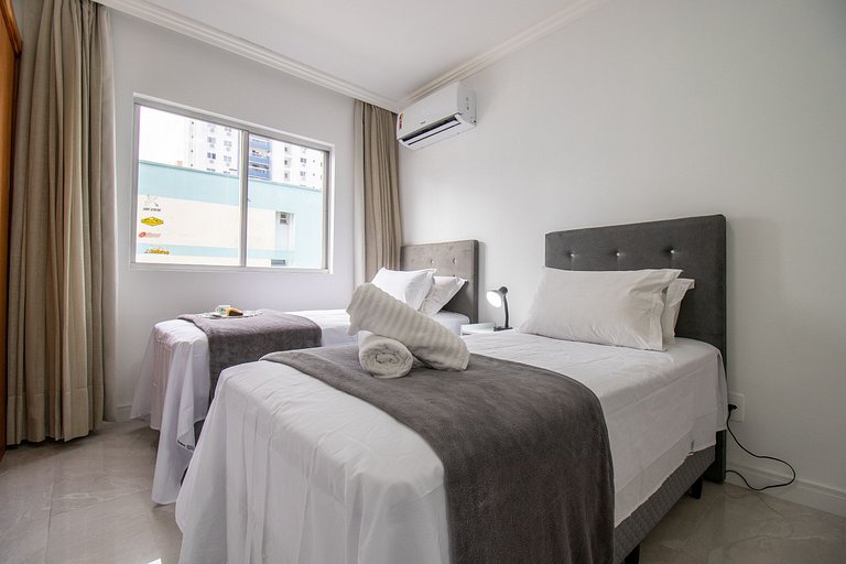 BLU41 - Av Brasil, 3 Dorm Climatizados, Garagem