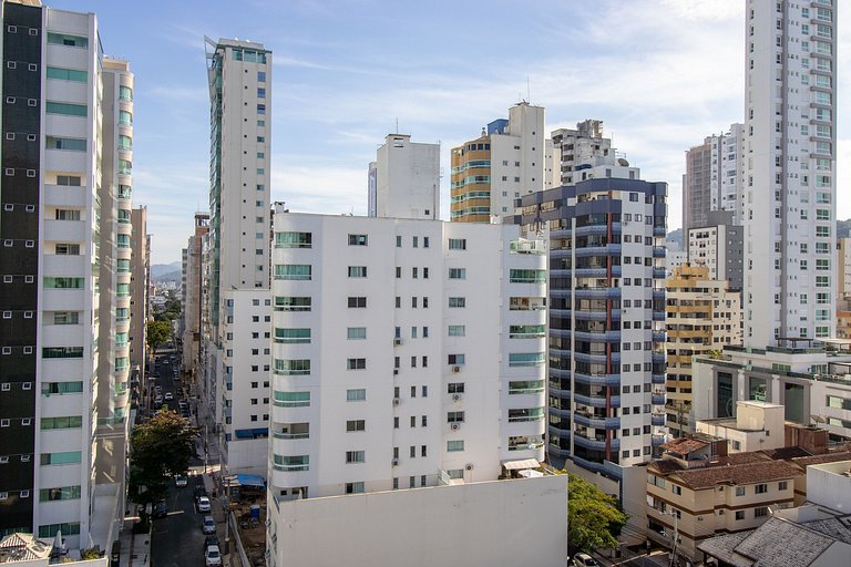 DHE83 - Climatizado, Próx ao Calçadão, TV Smart