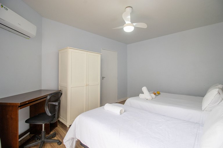 PRG13 - 4 Dorm, Climatizado, Garagem, Wi-Fi