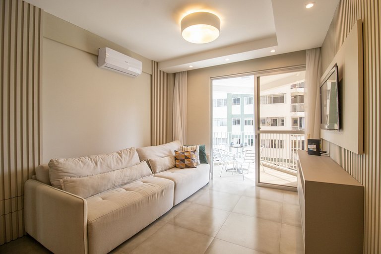 PRG21 - 4 Dorm, Lindo Espaço, Climatizado, Garagem