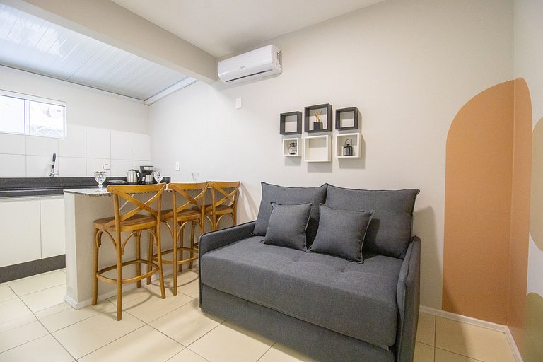 JOA23 - 1 Dorm, Climatizado, Garagem, TV Smart