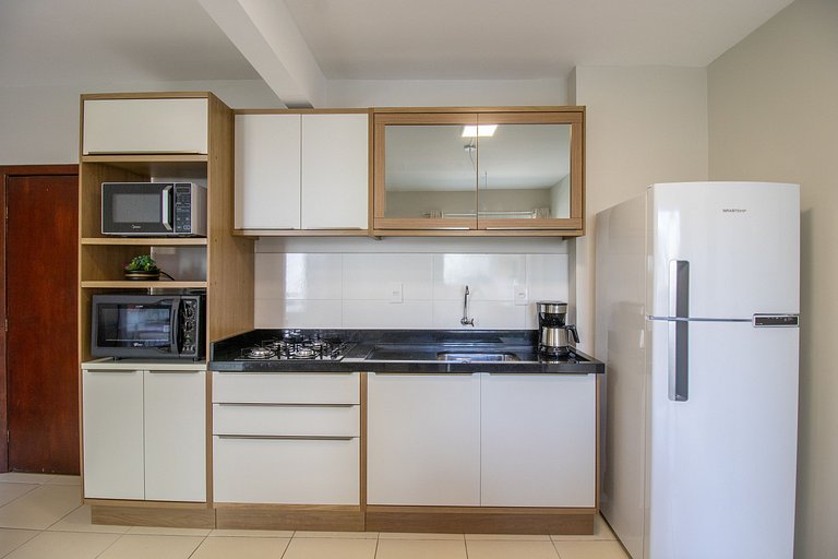 JOA31 - 2 Dorm Climatizados, Garagem, TV Smart