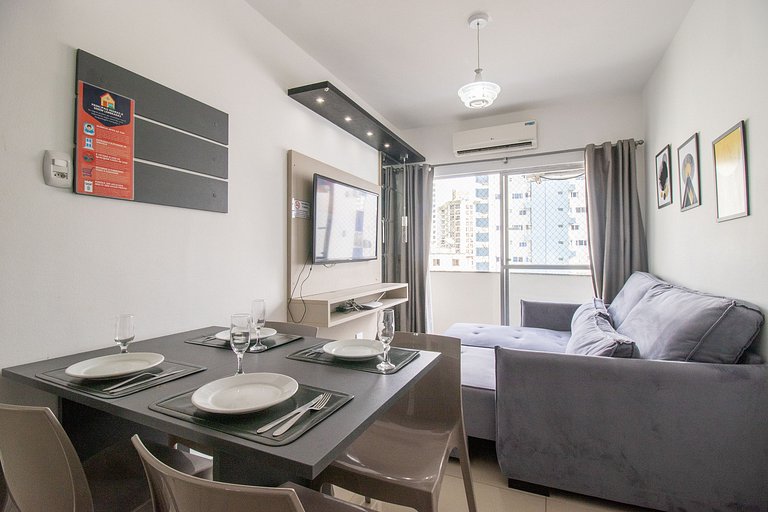 MTEY83 - 1 Dorm, Av. Brasil, Climatizado, Garagem