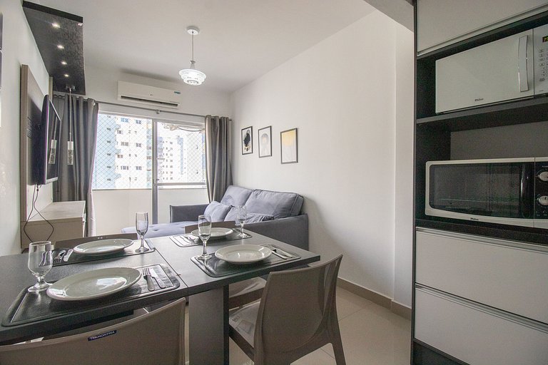 MTEY83 - 1 Dorm, Av. Brasil, Climatizado, Garagem