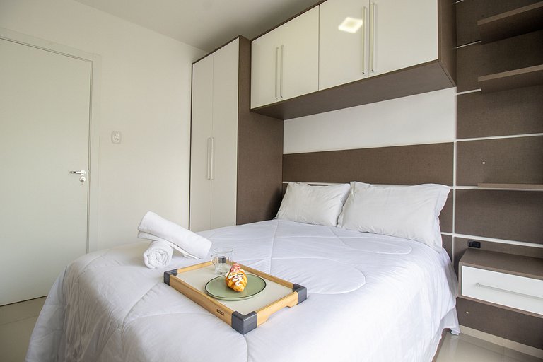 MTEY83 - 1 Dorm, Av. Brasil, Climatizado, Garagem
