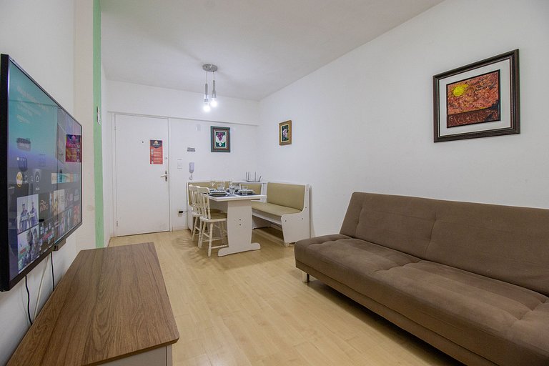 ACC43B - 1 Dorm Climatizado, Quadra Mar, Garagem