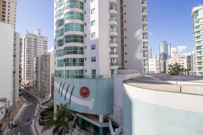 CDL52 - 2 Dorm, Climatizado, Esq. Av. Brasil