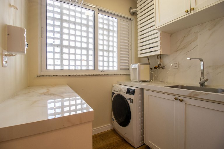 GMN51 - Av. Brasil, Climatizado, 2 suítes + 1 Dorm
