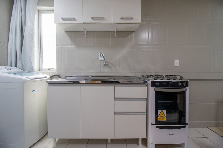 CLR81 - Calçadão, 1 Dorm Climatizado, Garagem