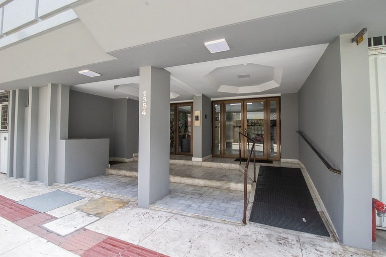 BLU41 - Av Brasil, 3 Dorm Climatizados, Garagem