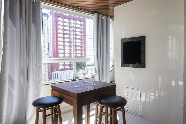 CB62 - Duplex, 4 Dorm Climatizados, Churrasqueira