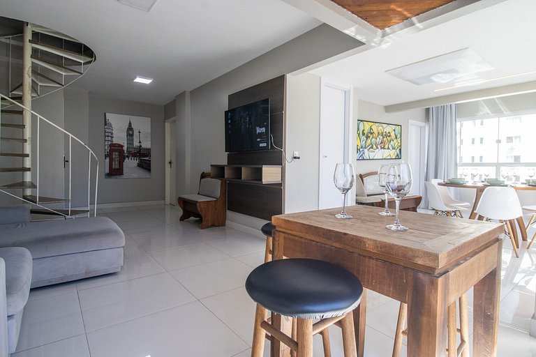 CB62 - Duplex, 4 Dorm Climatizados, Churrasqueira
