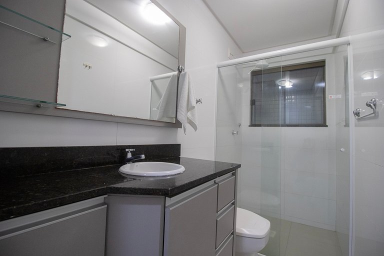 MAU11 - Av. Brasil, Churrasq, 3 Dorm, Climatizado