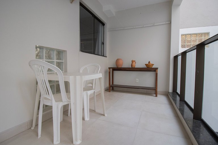 MAU11 - Av. Brasil, Churrasq, 3 Dorm, Climatizado