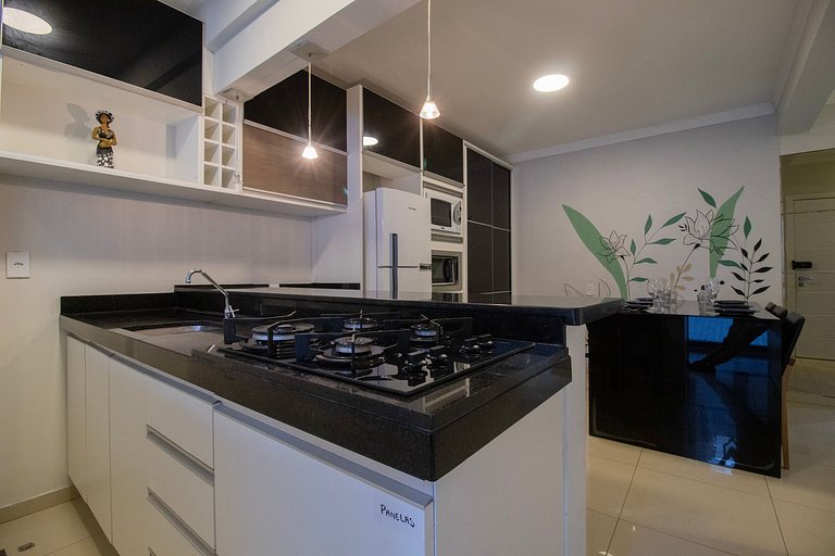 MAU21 - Av. Brasil. 3 Dorm, Climatizado, Churrasq