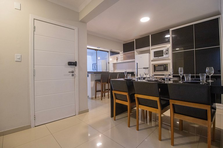 MAU21 - Av. Brasil. 3 Dorm, Climatizado, Churrasq