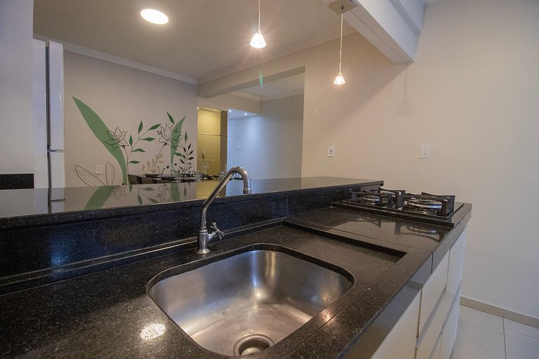 MAU21 - Av. Brasil. 3 Dorm, Climatizado, Churrasq