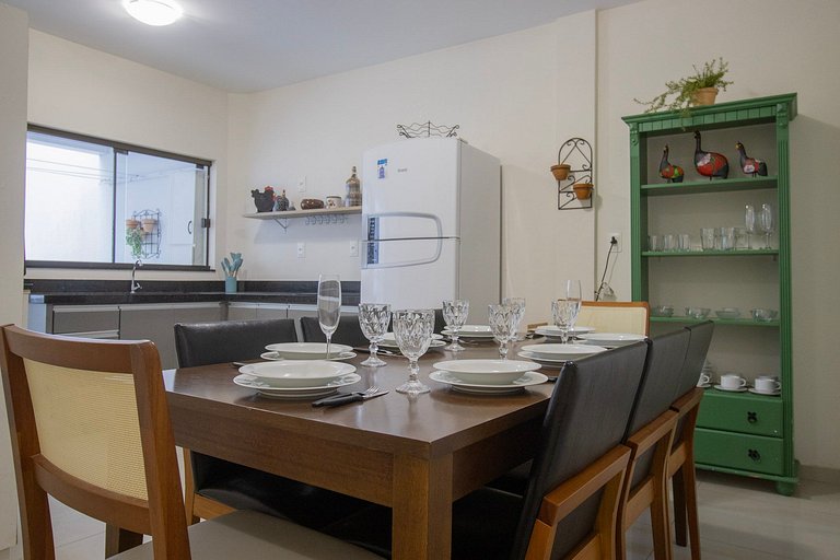 MAU31 - Churrasqueira, Av. Brasil, 3 Dorm