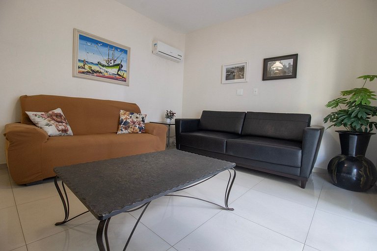 MAU31 - Churrasqueira, Av. Brasil, 3 Dorm