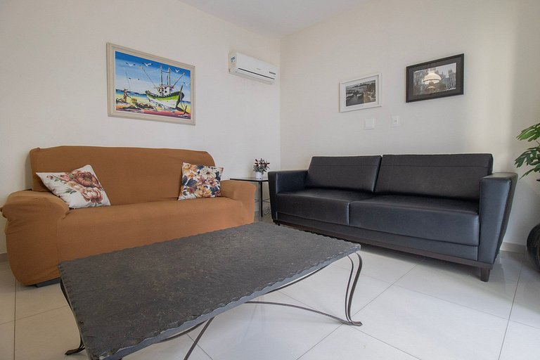 MAU31 - Churrasqueira, Av. Brasil, 3 Dorm