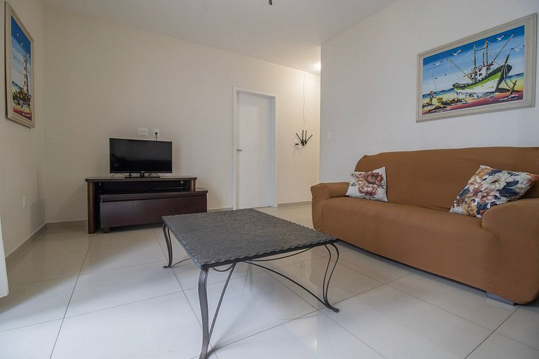 MAU31 - Churrasqueira, Av. Brasil, 3 Dorm