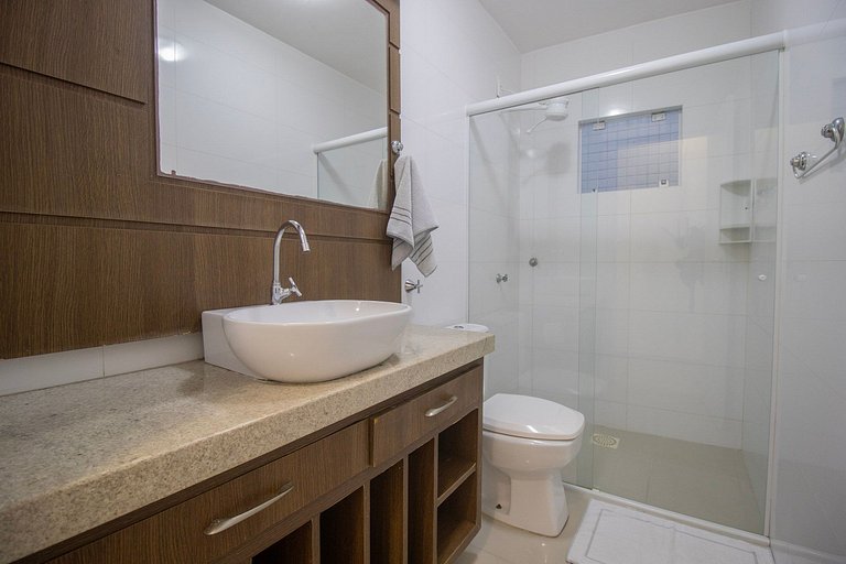 MAU31 - Churrasqueira, Av. Brasil, 3 Dorm