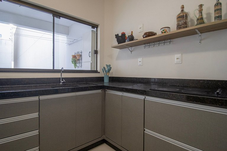 MAU31 - Churrasqueira, Av. Brasil, 3 Dorm