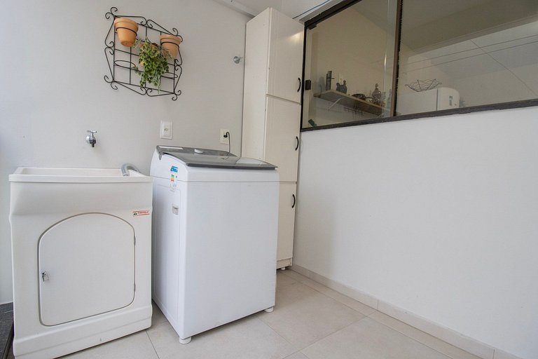 MAU31 - Churrasqueira, Av. Brasil, 3 Dorm