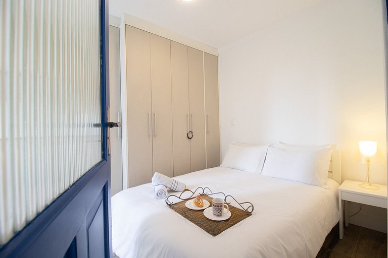 DEL34 - Quadra Mar, 2 Dorm, TV Smart, Sacada