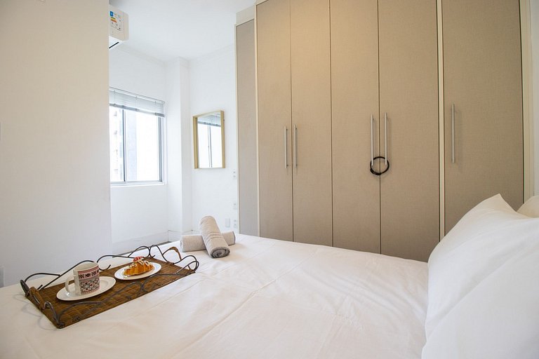DEL34 - Quadra Mar, 2 Dorm, TV Smart, Sacada