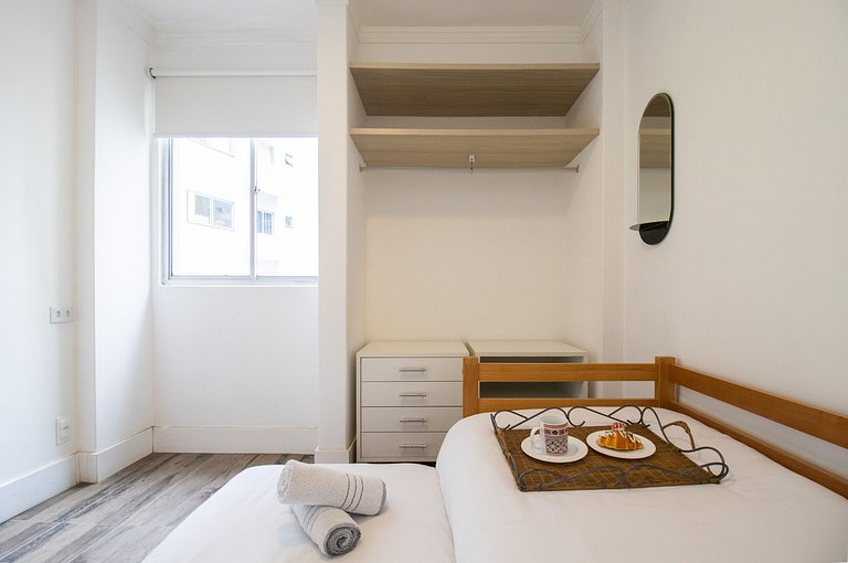 DEL34 - Quadra Mar, 2 Dorm, TV Smart, Sacada