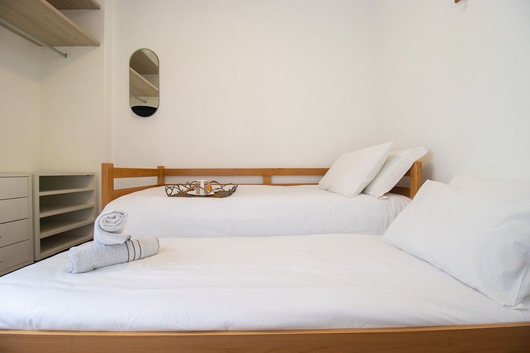 DEL34 - Quadra Mar, 2 Dorm, TV Smart, Sacada