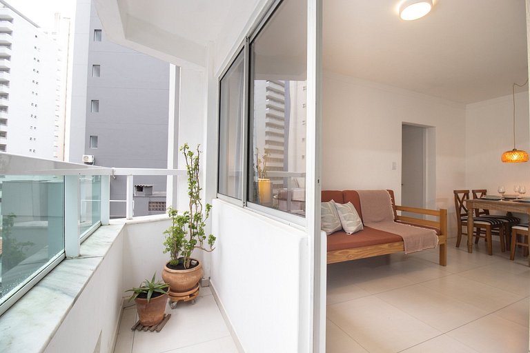 DEL34 - Quadra Mar, 2 Dorm, TV Smart, Sacada