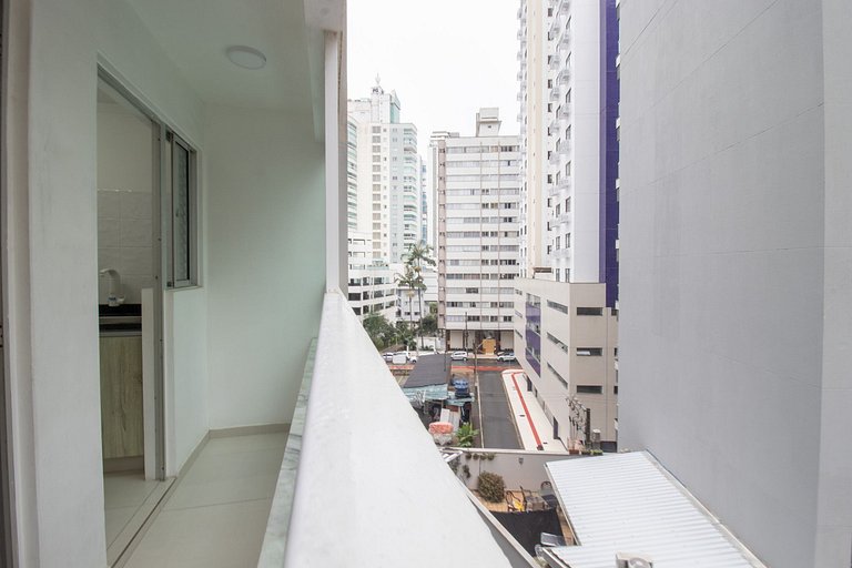 DEL34 - Quadra Mar, 2 Dorm, TV Smart, Sacada