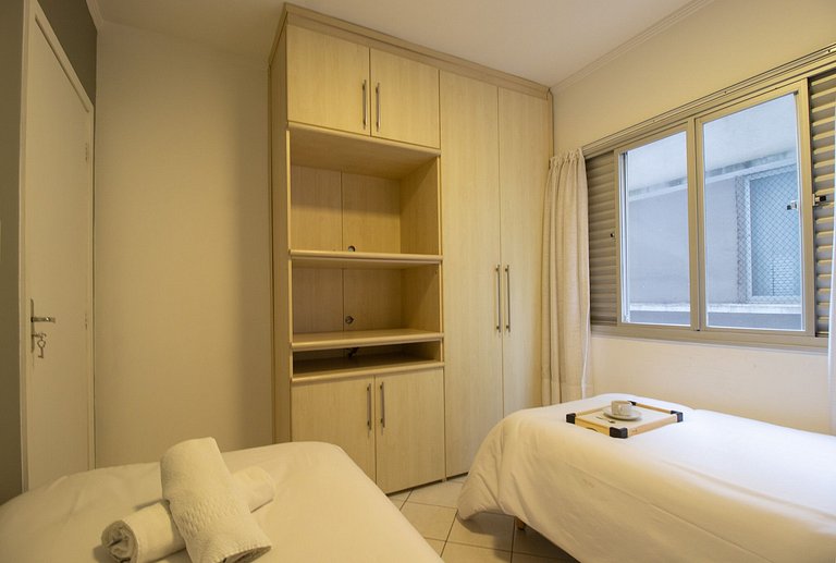 MTL22 - 3 Dorm, Prox. Praia Central, Climatizado