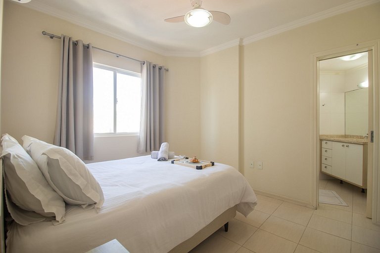 BRA111 - 2 Dorm, Av. Central, Churrasq, Garagem