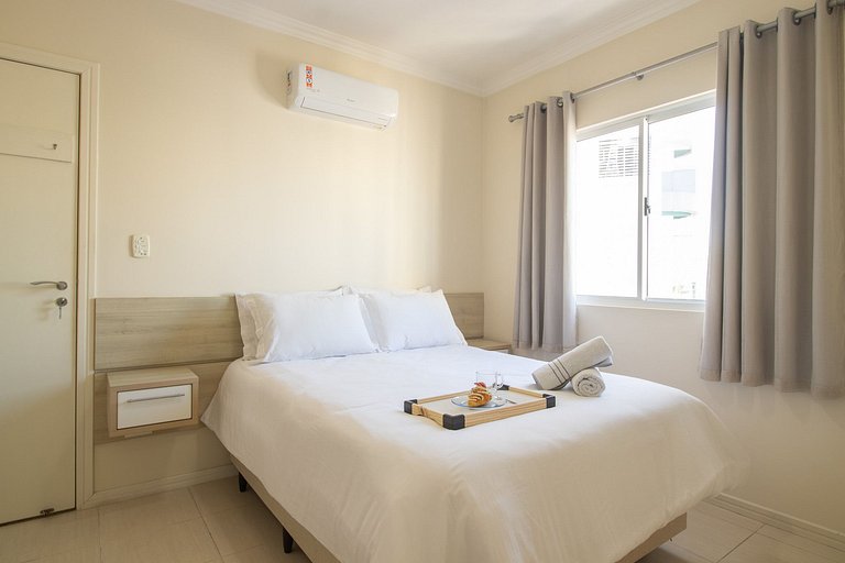 BRA111 - 2 Dorm, Av. Central, Churrasq, Garagem