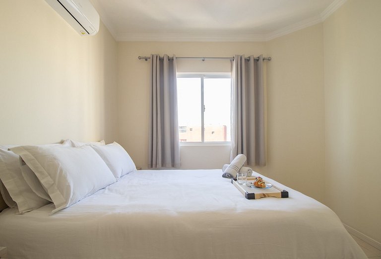 BRA111 - 2 Dorm, Av. Central, Churrasq, Garagem