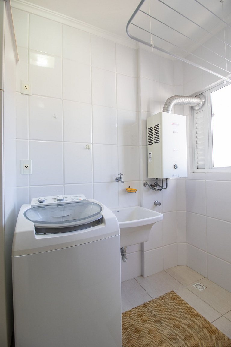 BRA111 - 2 Dorm, Av. Central, Churrasq, Garagem