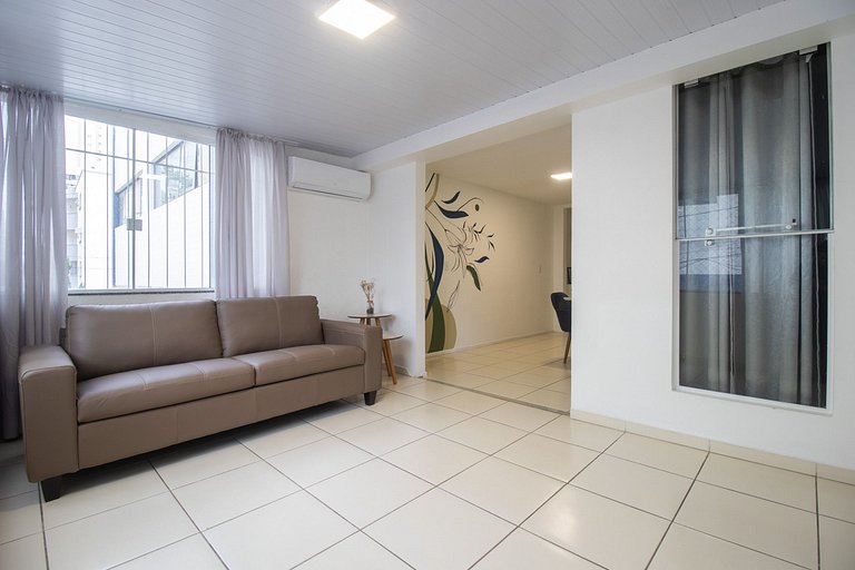 JOA24 - 2 Dorm, Totalmente Climatizado, Garagem