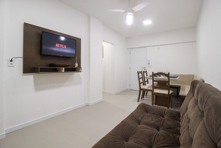 ACC13B - 1 Dorm, Quadra Mar, Wi-Fi, Varanda