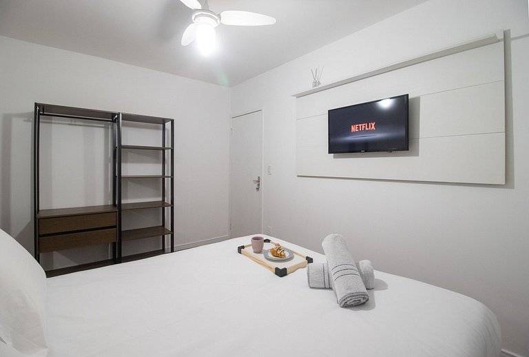 ACC13B - 1 Dorm, Quadra Mar, Wi-Fi, Varanda